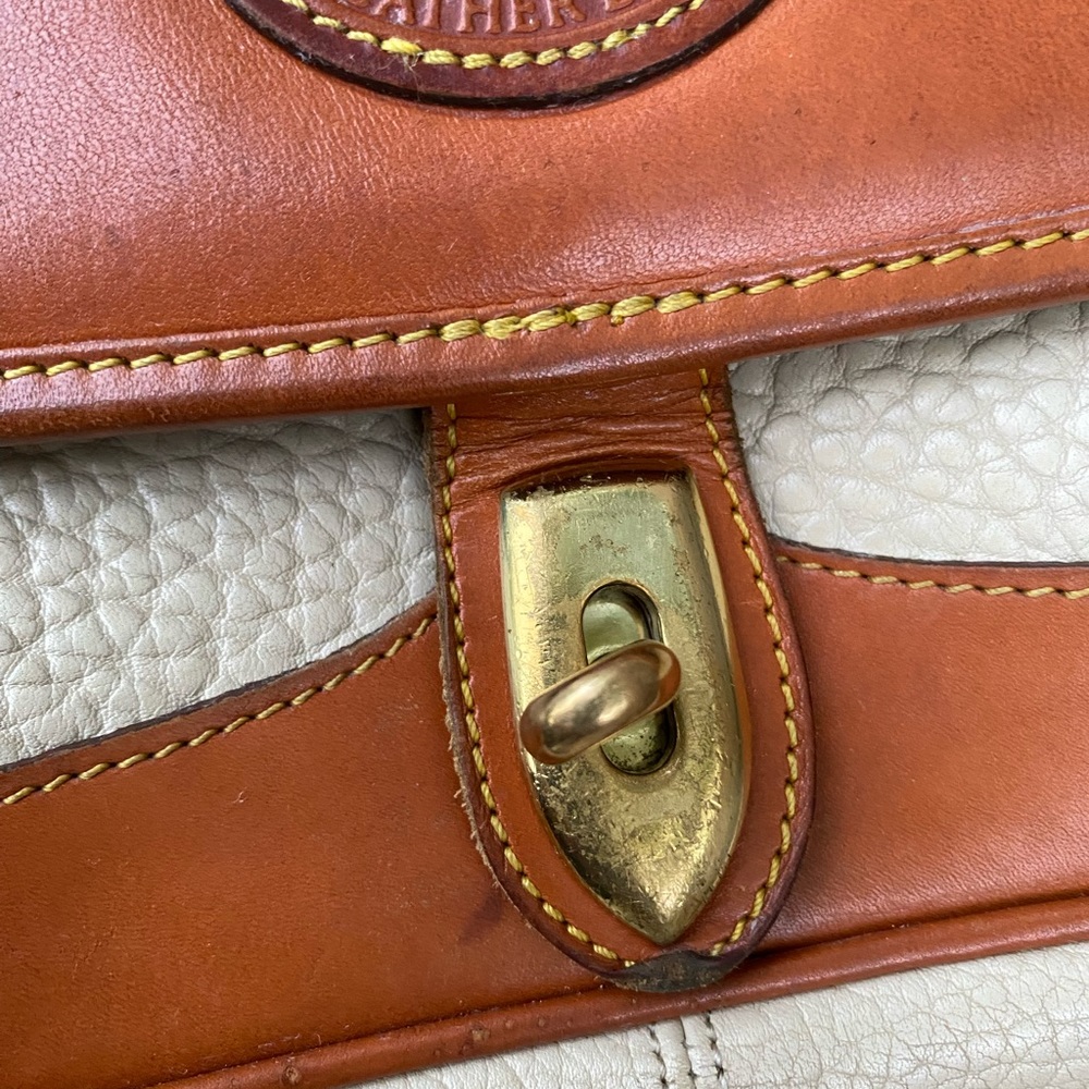 Vintage Dooney & Bourke Purse - Picture 6 of 15